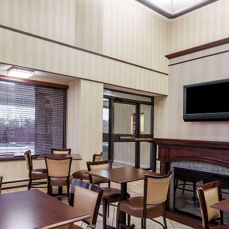 Days Inn By Wyndham Utica Exterior foto