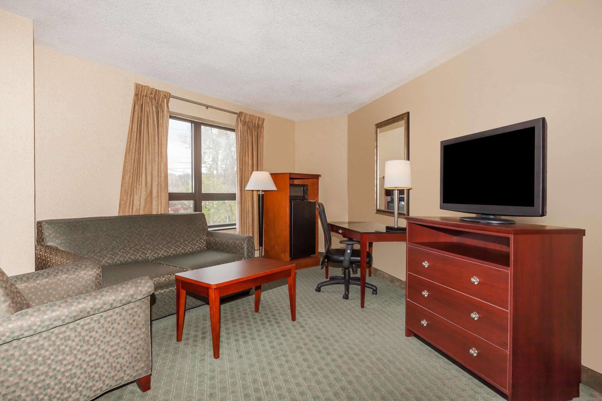 Days Inn By Wyndham Utica Exterior foto